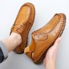 New men's large casual loafers Breathable casual leather non-slip soft sole Dad leather fashion trend men's shoes