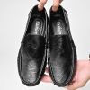 Men's fashion casual bean shoes trend with a slip-on loafers loafers men's fashion shoes