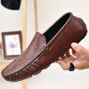 Men's fashion casual bean shoes trend with a slip-on loafers loafers men's fashion shoes